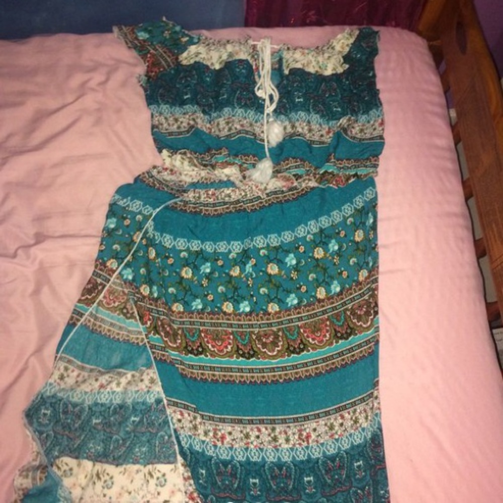 boho hippie outfit - crop top and skirt. s-m